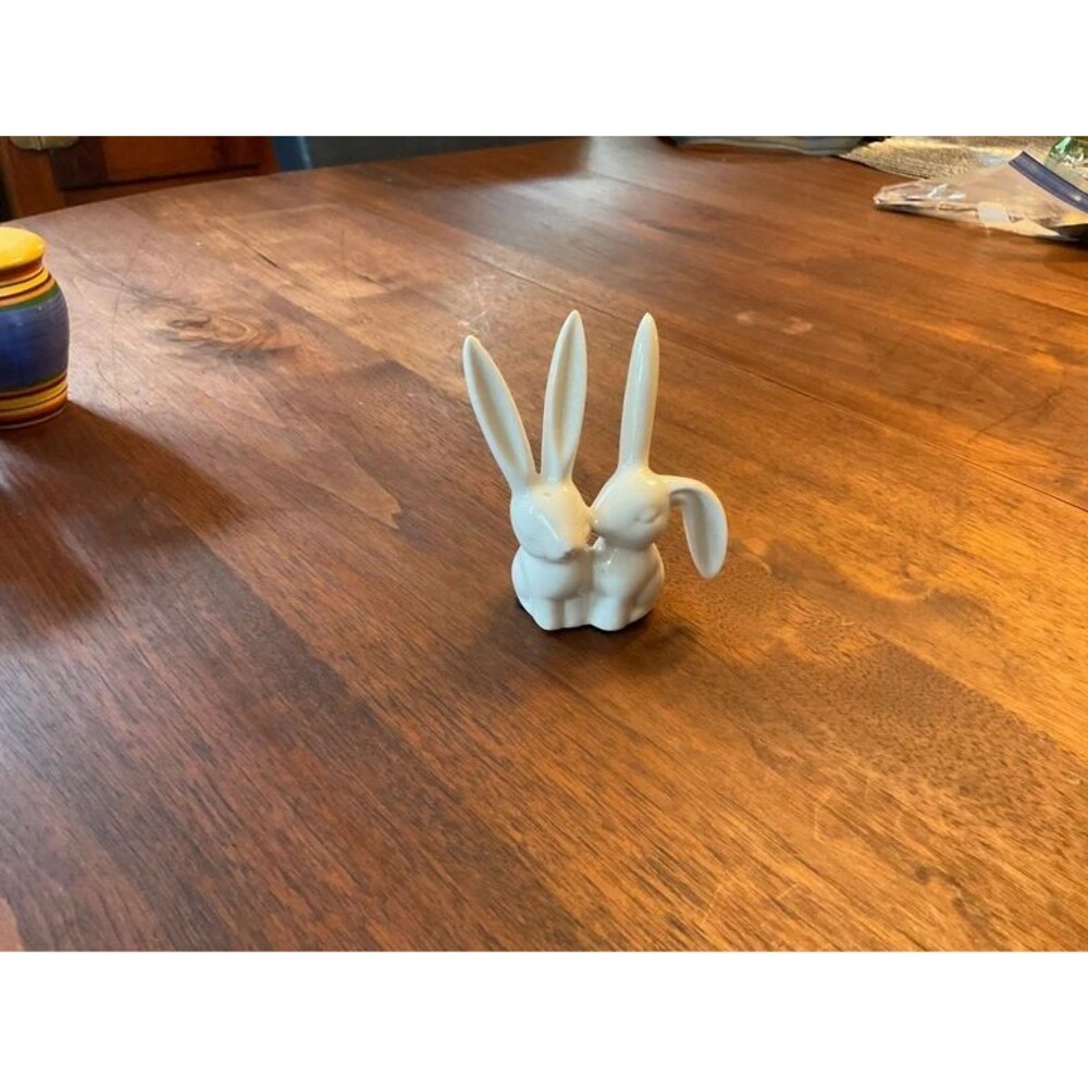 Ceramic Bunny Rabbit Ring Holder